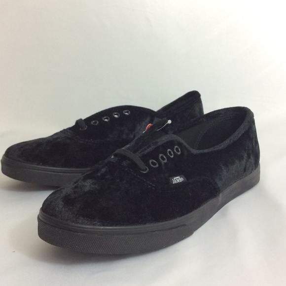 vans velvet lo pro sneaker
